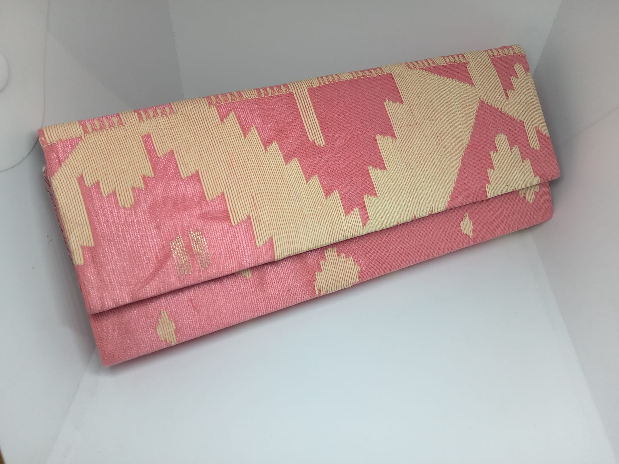 Jamdani Purse (Pink With Cream)